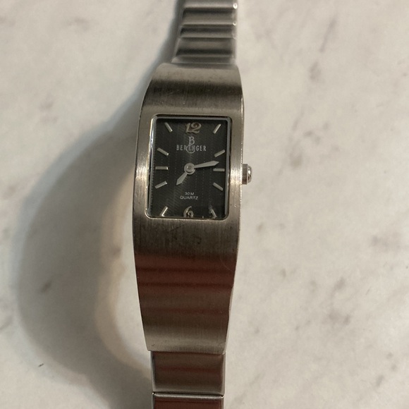 Vintage Berenger Watch - Picture 5 of 9